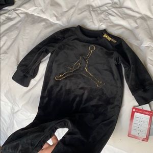6 month old baby fleece onesie